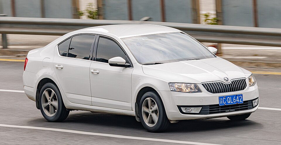 Škoda Octavia, vista delantera